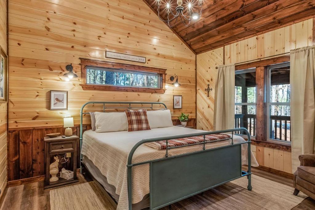 Large Luxury 2Br Cabin W Hot Tub Double Trouble Was Designed For Fun Comfort And Memories Minutes From Buzzling Hochatown And Beautiful Beaver Bend State Park 브로큰보우 외부 사진