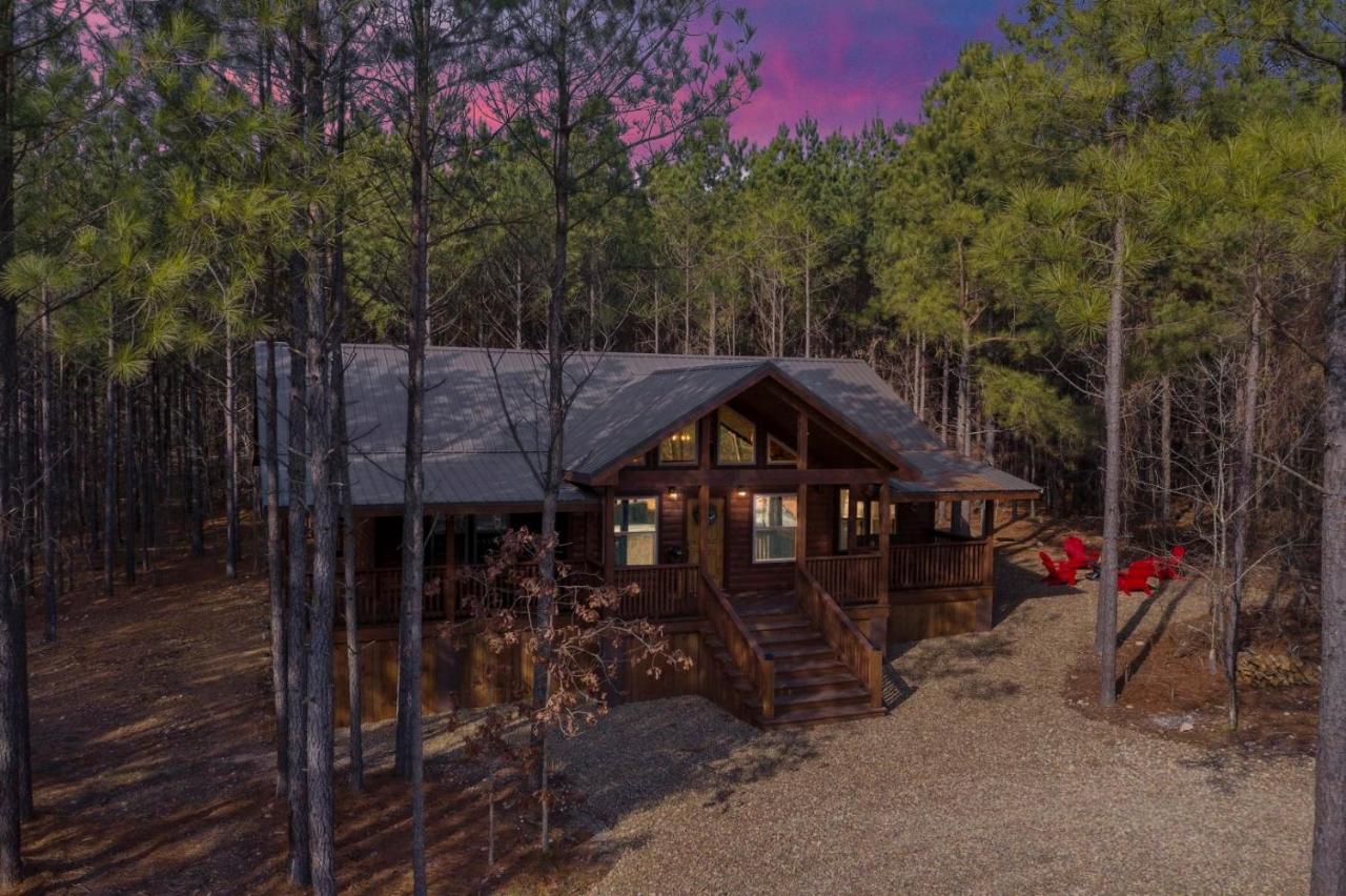 Large Luxury 2Br Cabin W Hot Tub Double Trouble Was Designed For Fun Comfort And Memories Minutes From Buzzling Hochatown And Beautiful Beaver Bend State Park 브로큰보우 외부 사진