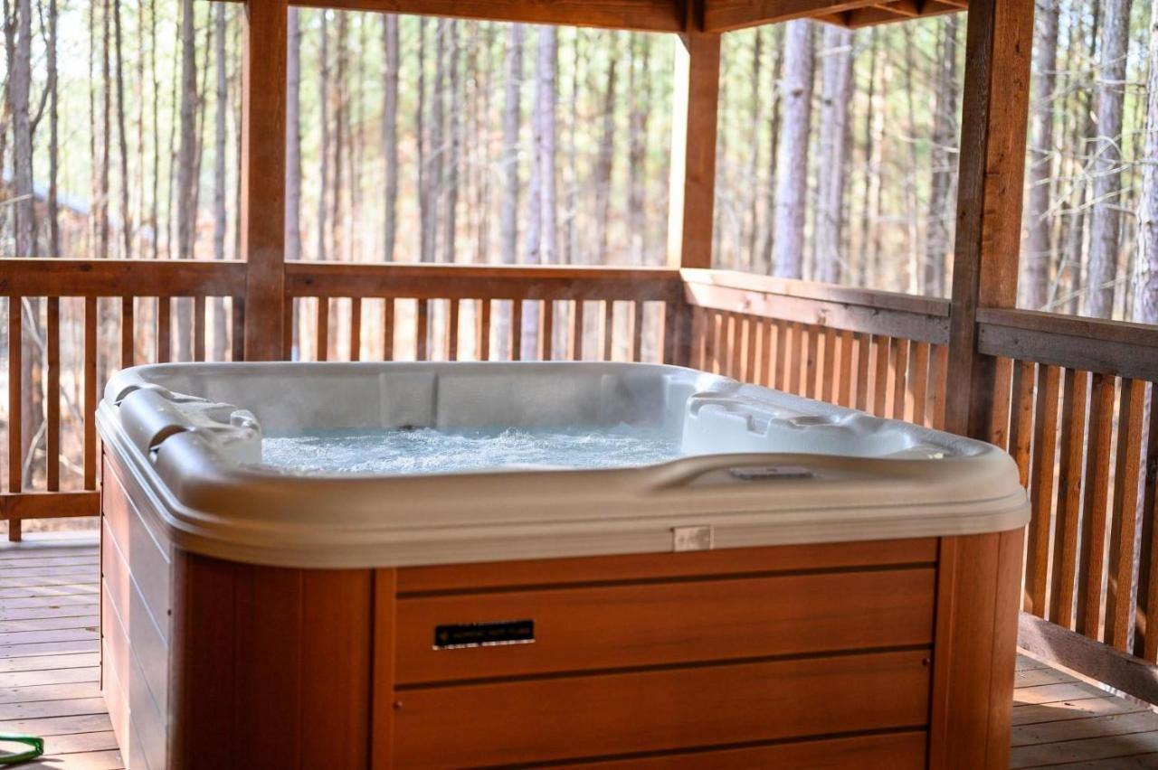 Large Luxury 2Br Cabin W Hot Tub Double Trouble Was Designed For Fun Comfort And Memories Minutes From Buzzling Hochatown And Beautiful Beaver Bend State Park 브로큰보우 외부 사진