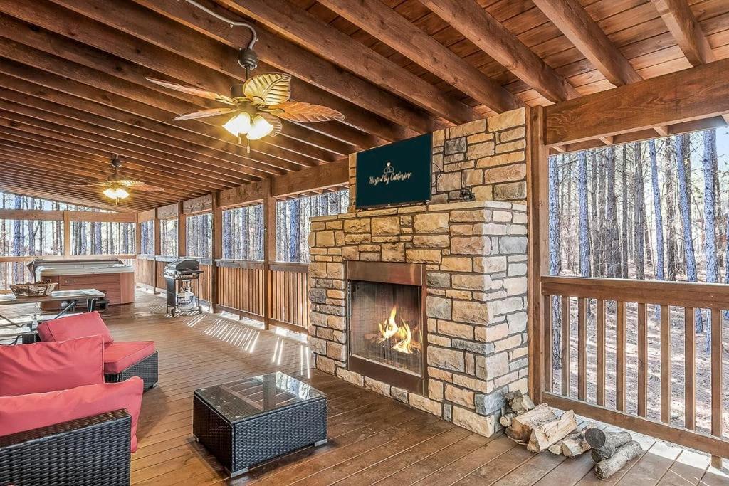 Large Luxury 2Br Cabin W Hot Tub Double Trouble Was Designed For Fun Comfort And Memories Minutes From Buzzling Hochatown And Beautiful Beaver Bend State Park 브로큰보우 외부 사진